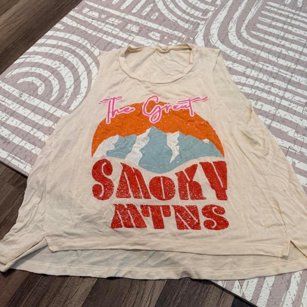 Altar'd State Smoky Mountains Graphic Muscle Tank Top Cream XS 70s Vintage Style